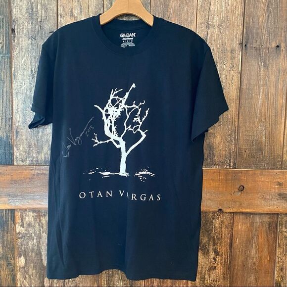 Otan Vargas Sz M Unisex Artist Signed Singer Songwriter Philippines T-Shirt - Picture 2 of 7